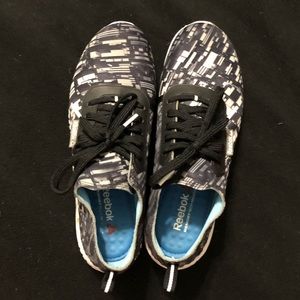 REEBOK Women’s Size 10 Black & Olive